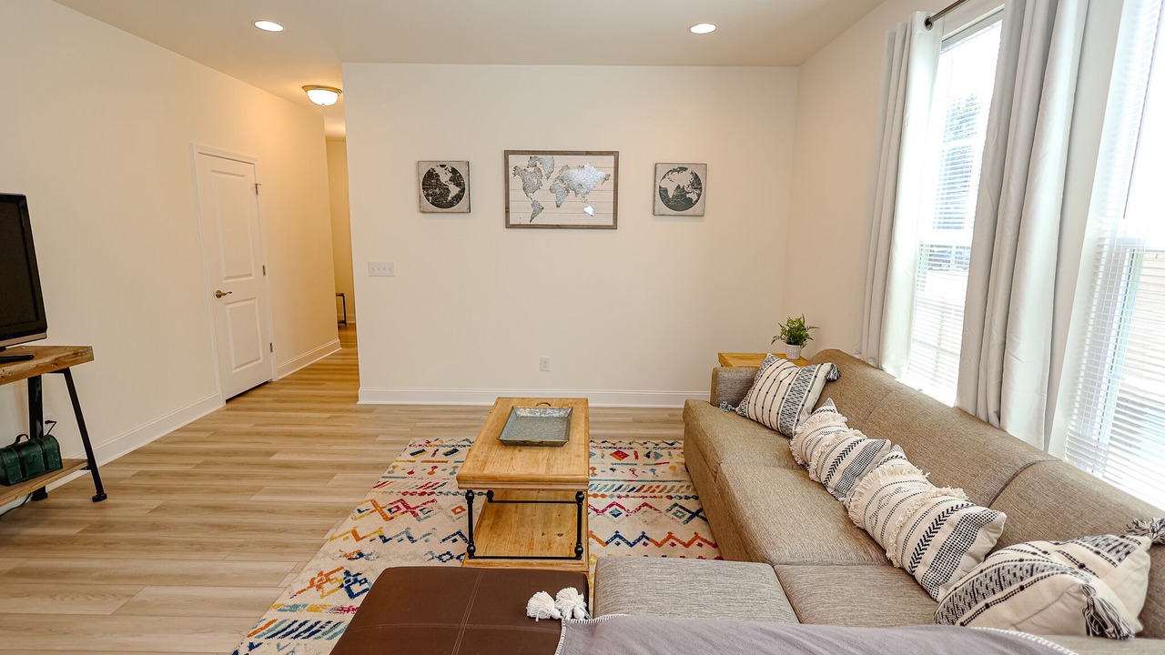 Photo of Livingroom in Southeast Raleigh