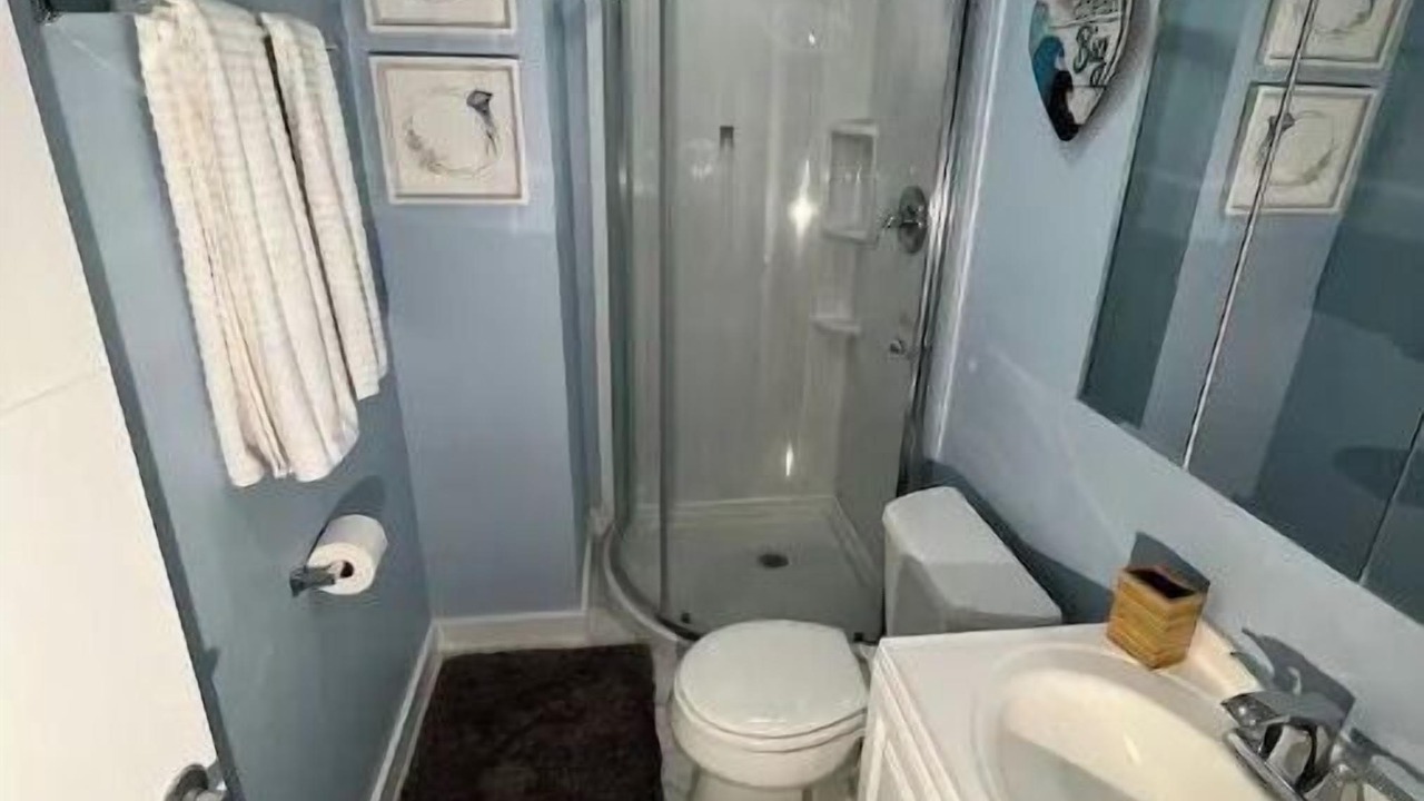 Photo of Bathroom in Lake Ridge