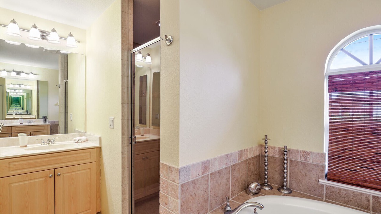 Photo of Bathroom in Pelican