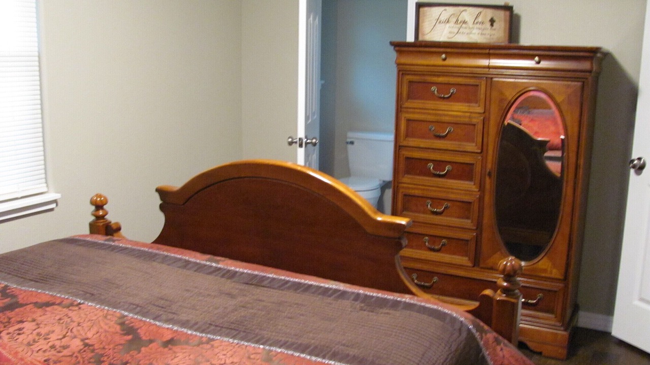 Photo of Bedroom in Atkins