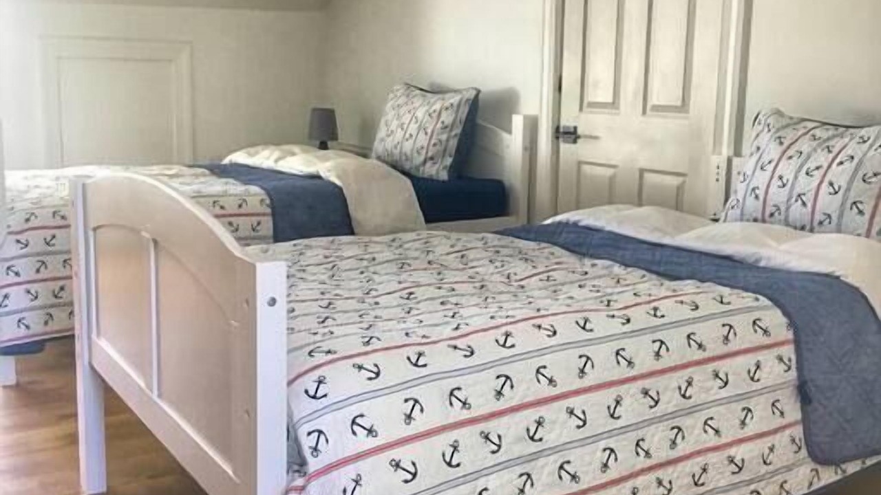 Photo of Bedroom in Neavitt