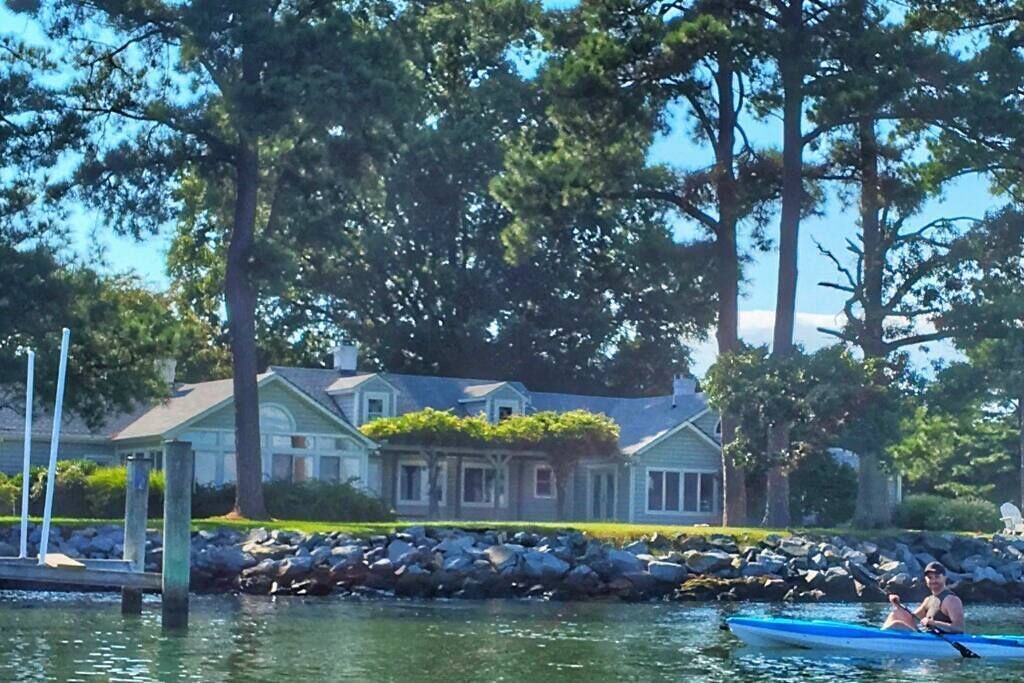 Photo of Outdoor in Neavitt