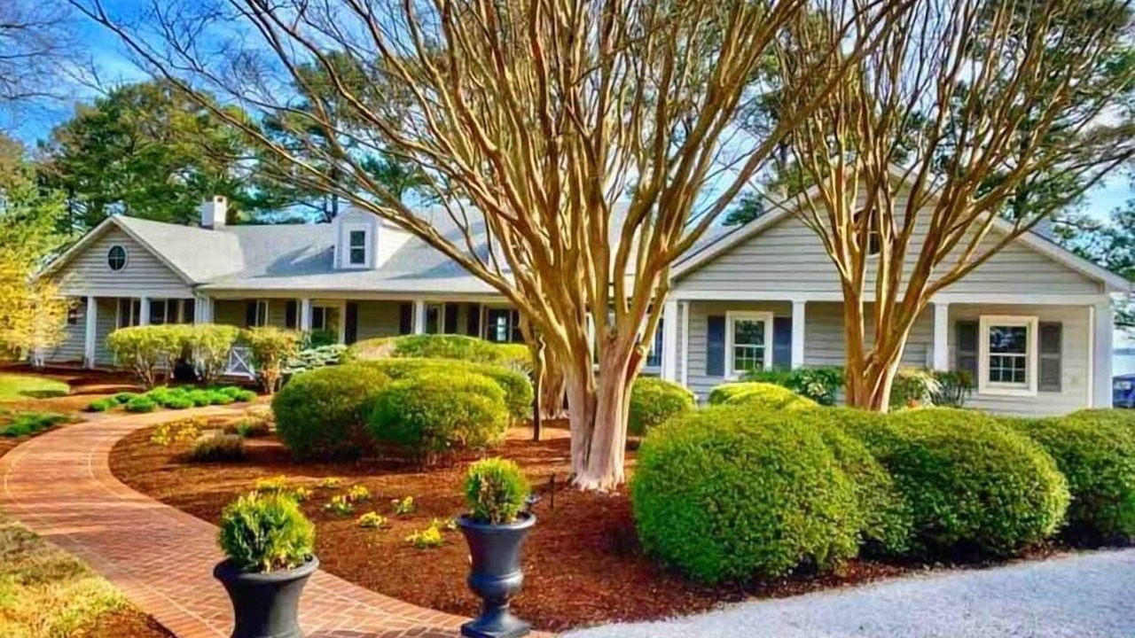 Photo of Outdoor in Neavitt