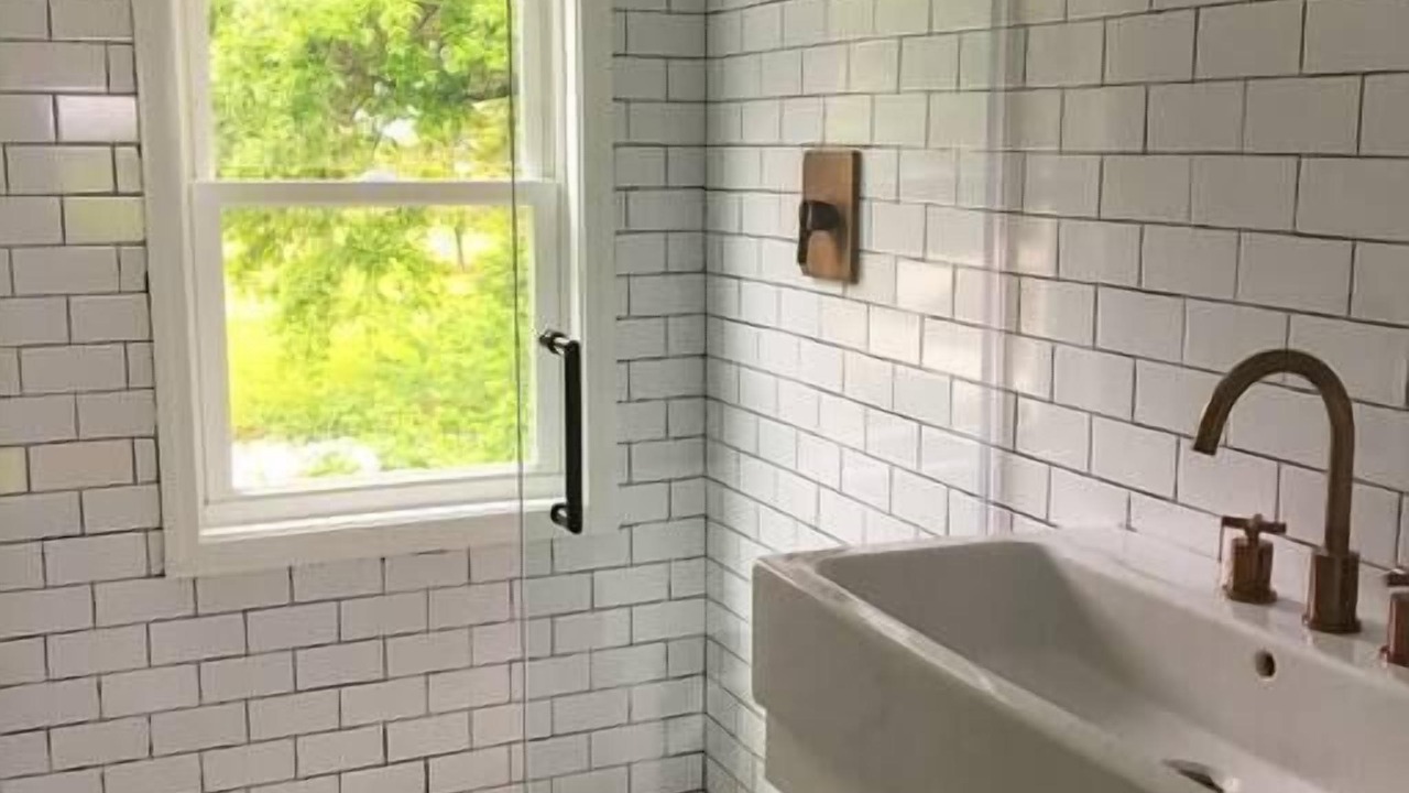 Photo of Bathroom in Neavitt