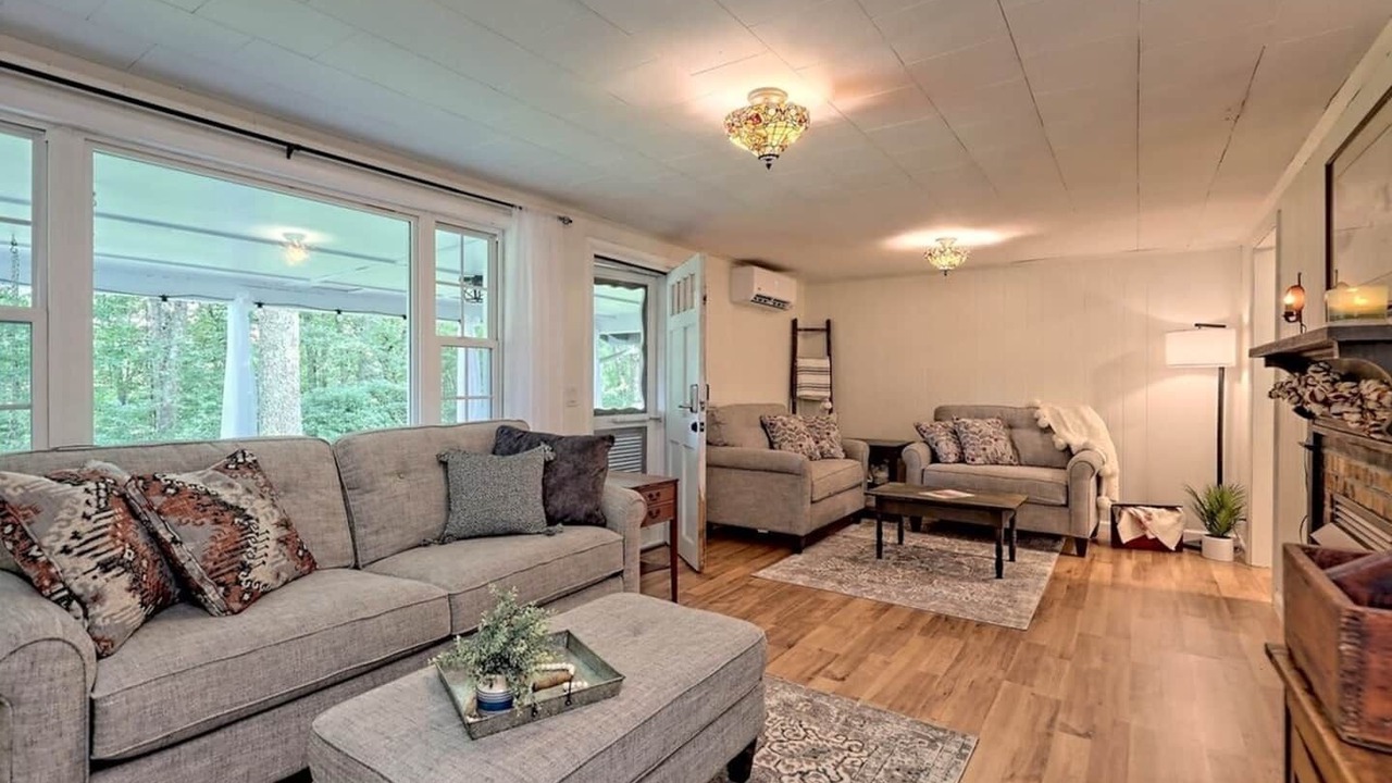 Photo of Bedroom in Scaly Mountain