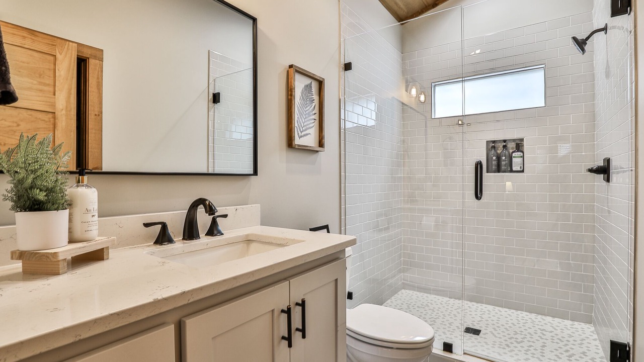 Photo of Bathroom in Ellijay