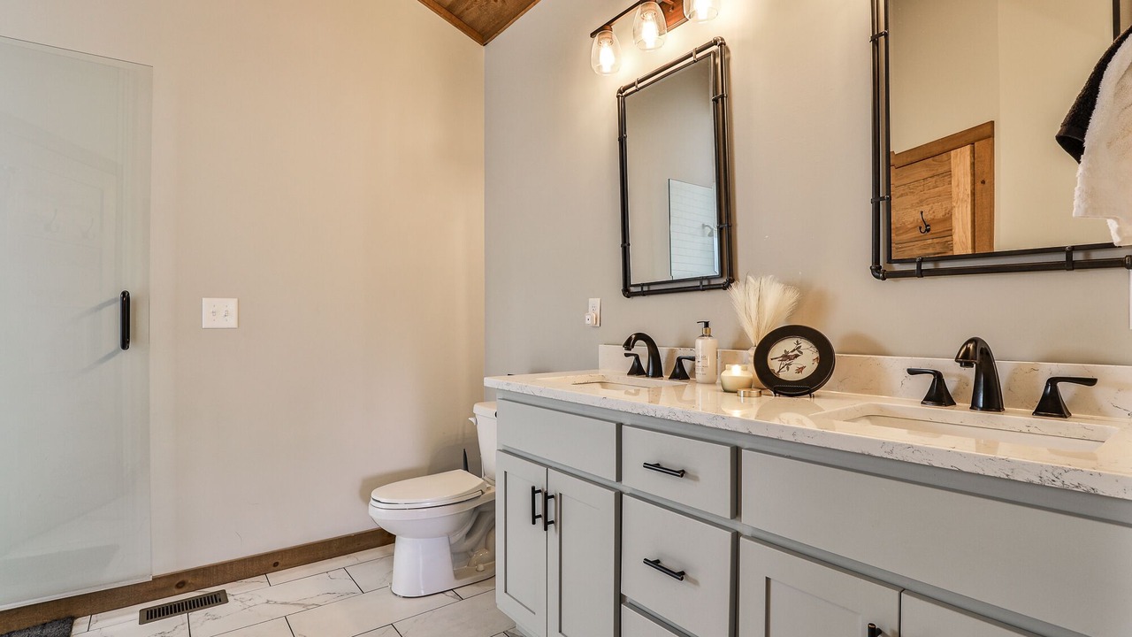 Photo of Bathroom in Ellijay