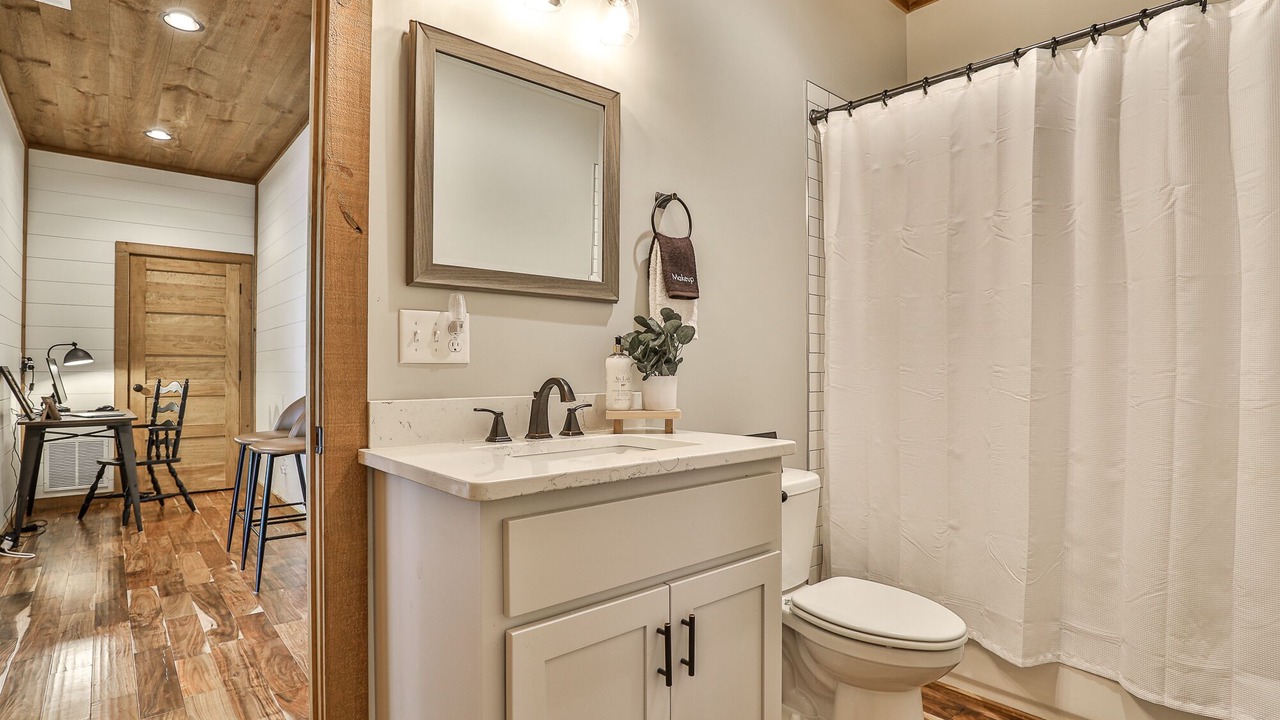 Photo of Bathroom in Ellijay