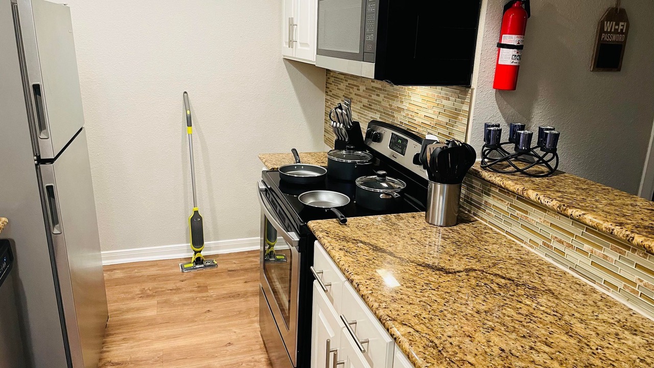 Photo of Kitchen in Garden Oaks