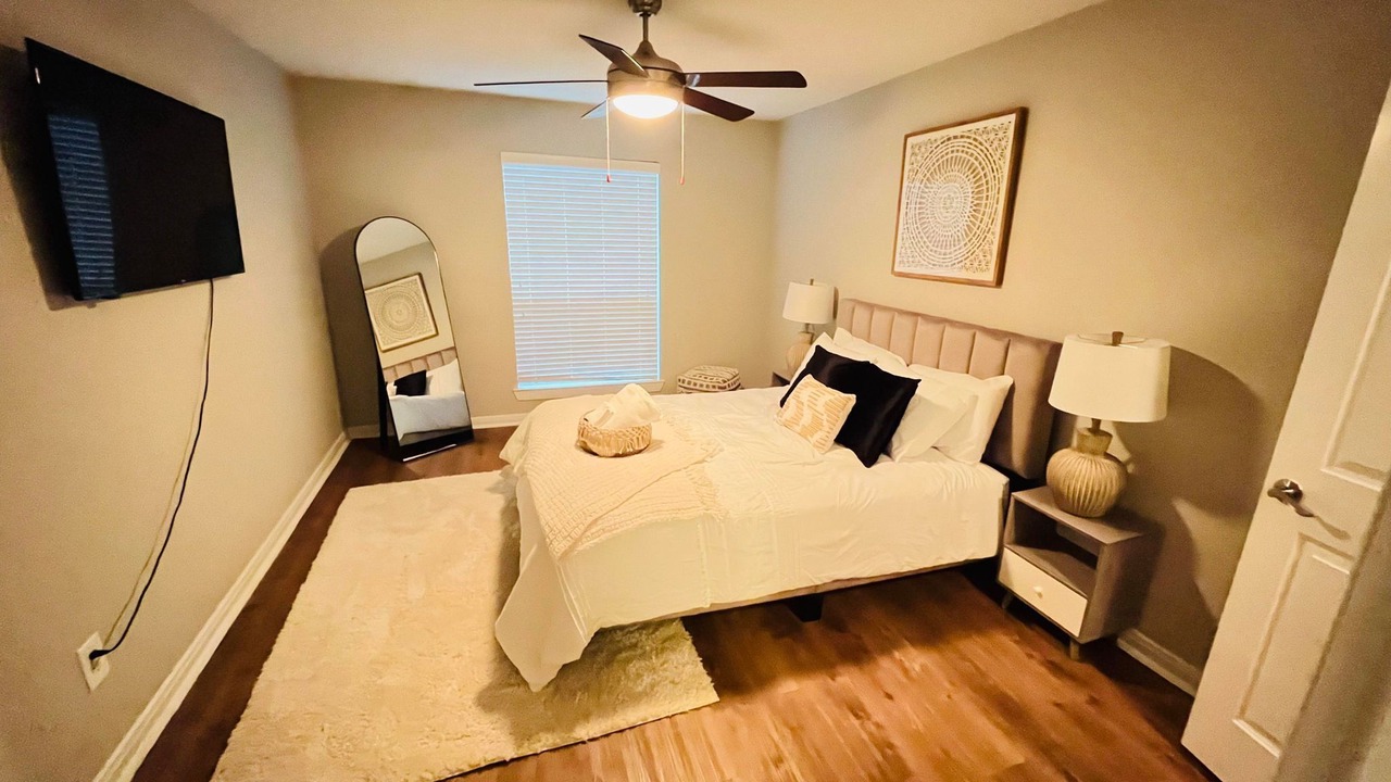 Photo of Bedroom in Garden Oaks