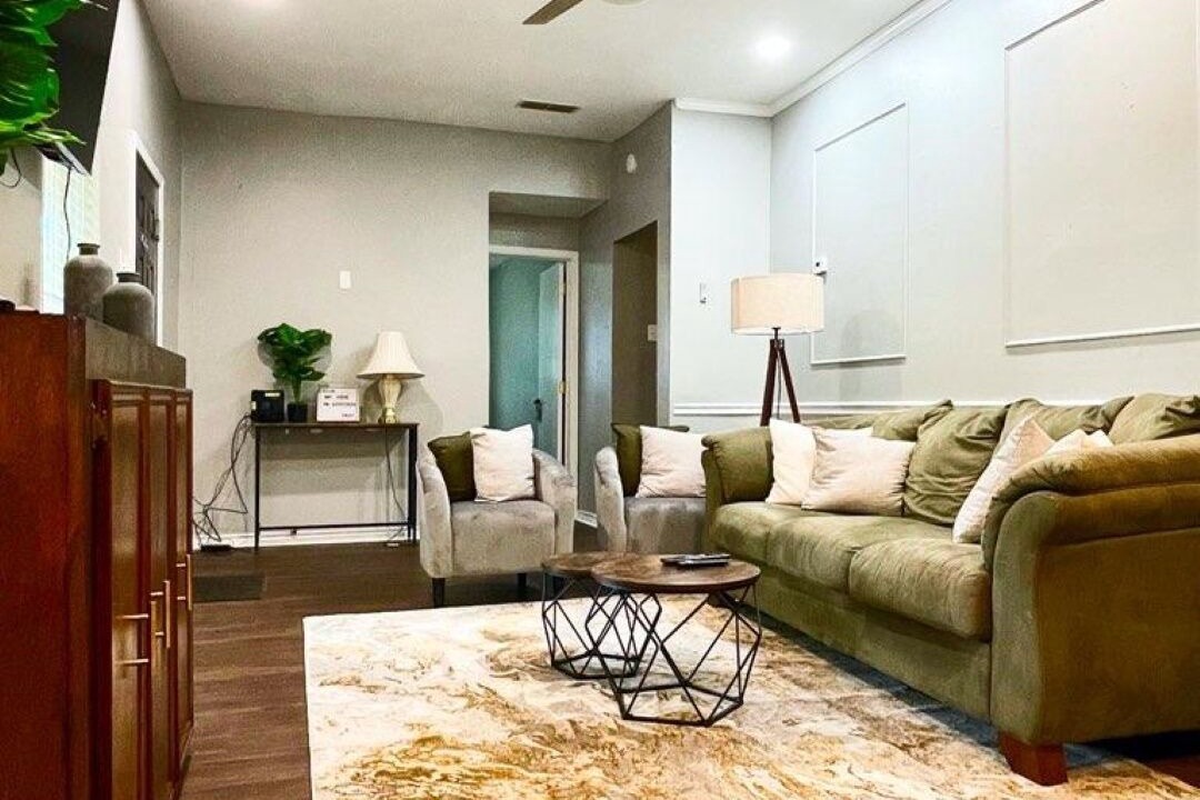 Photo of Livingroom in Grapeland