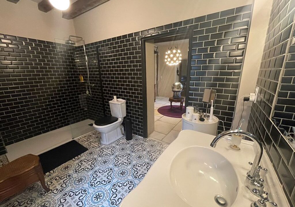 Photo of Bathroom in Saint-Martin-le-Beau