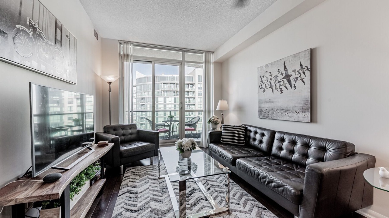 Photo of Livingroom in Fort York
