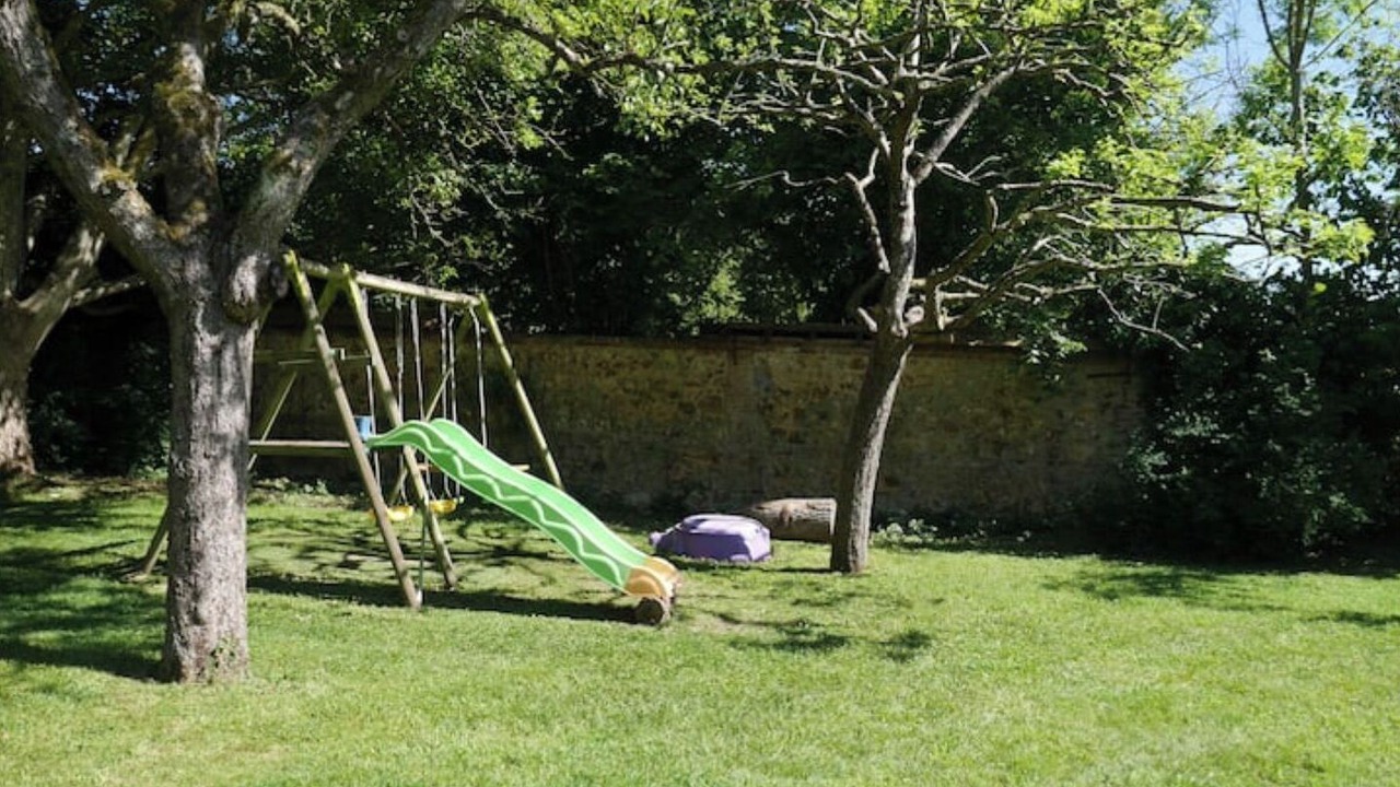 Photo of Others in Bernay