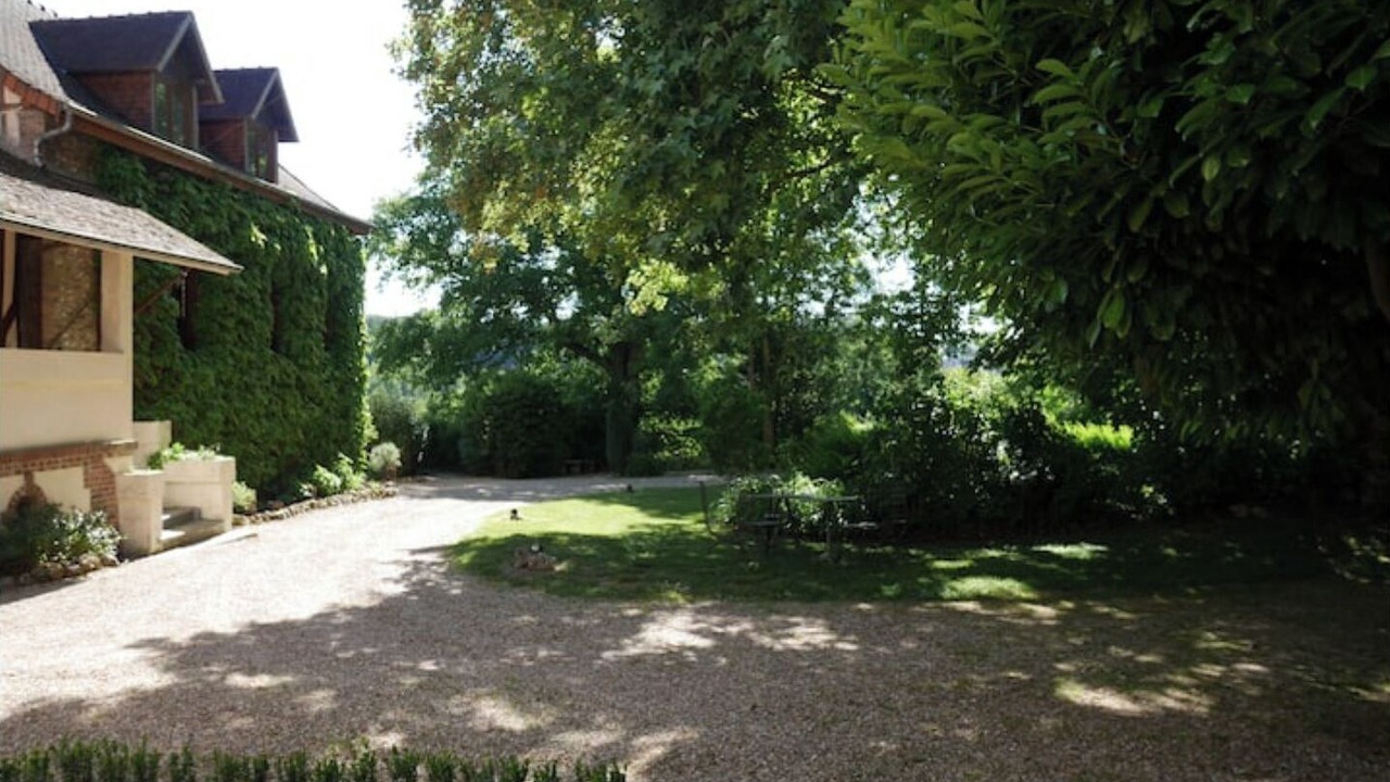 Photo of Outdoor in Bernay