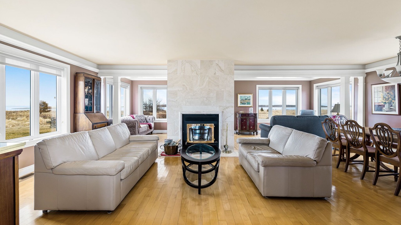 Photo of Livingroom in Cormierville