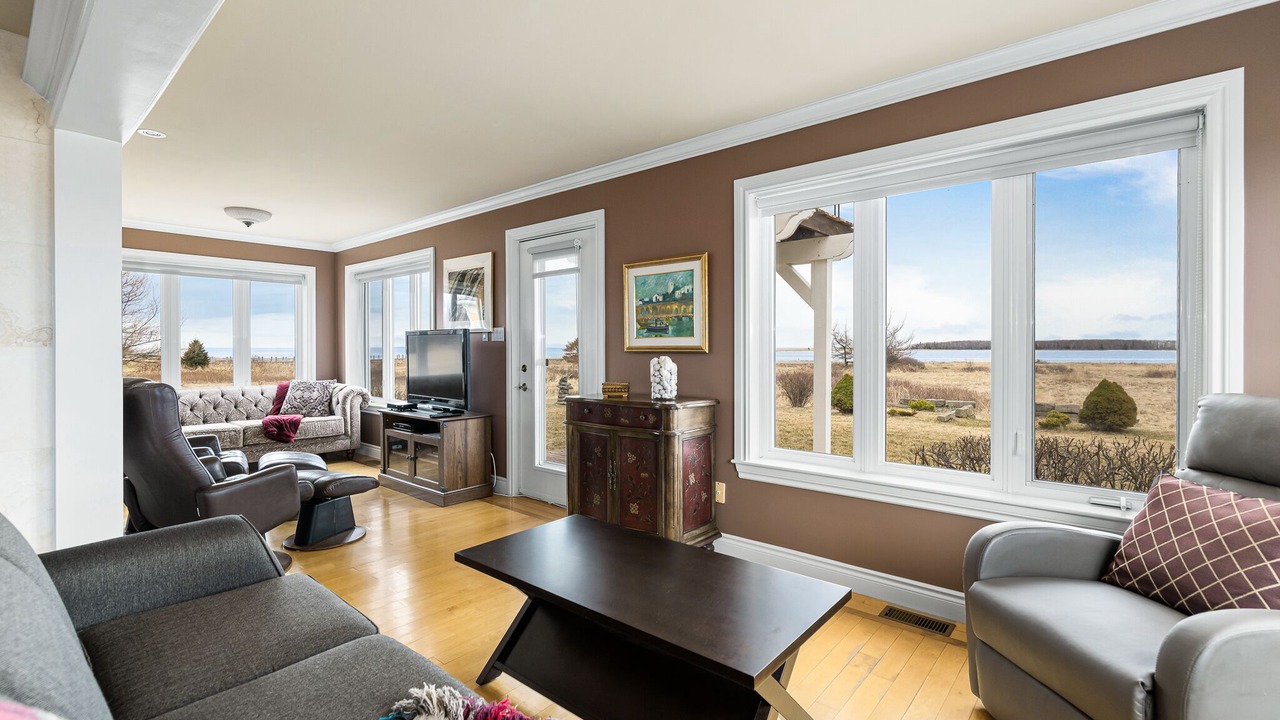 Photo of Livingroom in Cormierville