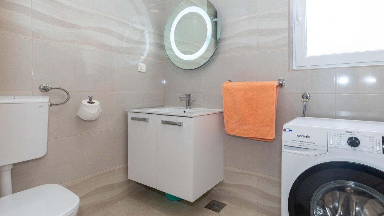 Photo of Bathroom in Peracko Blato
