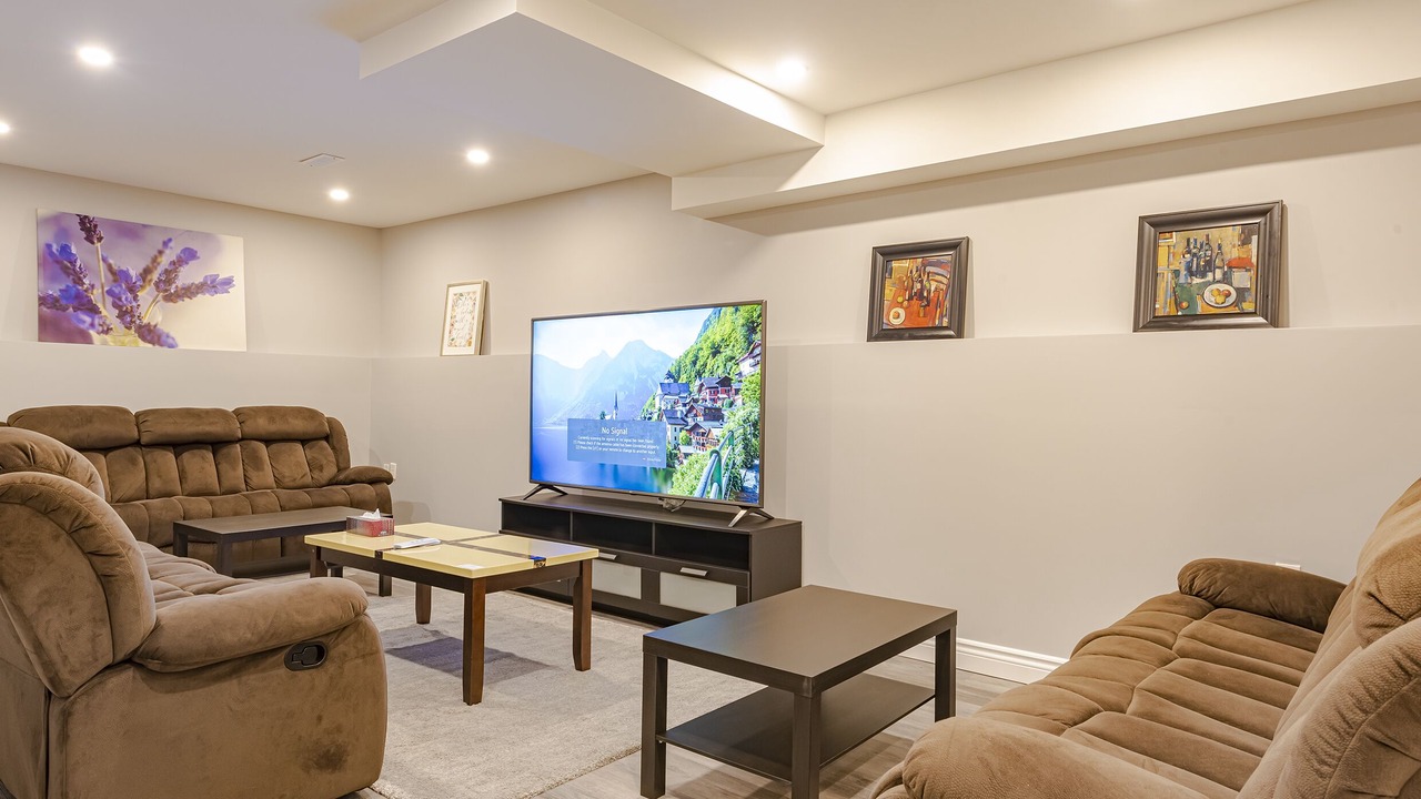 Photo of Livingroom in LaSalle