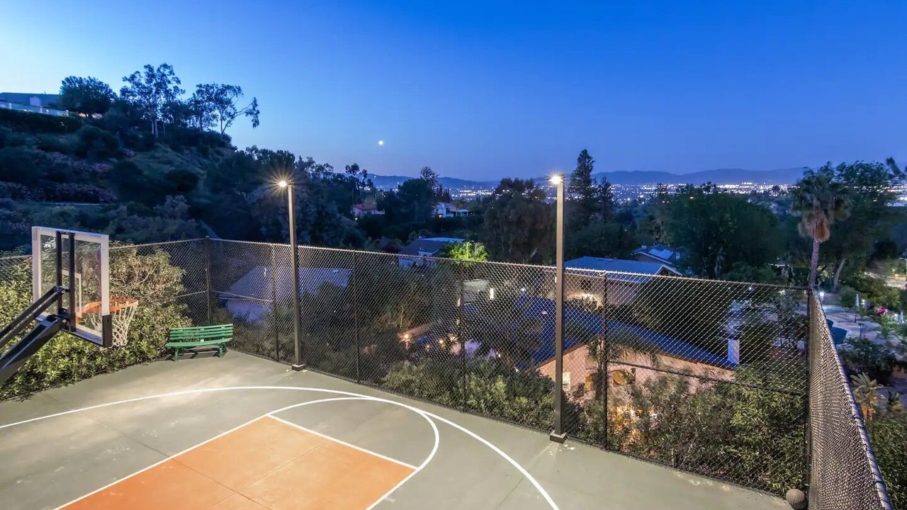 Photo of Others in Los Angeles