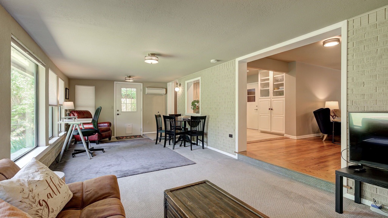 Photo of Livingroom in Norman