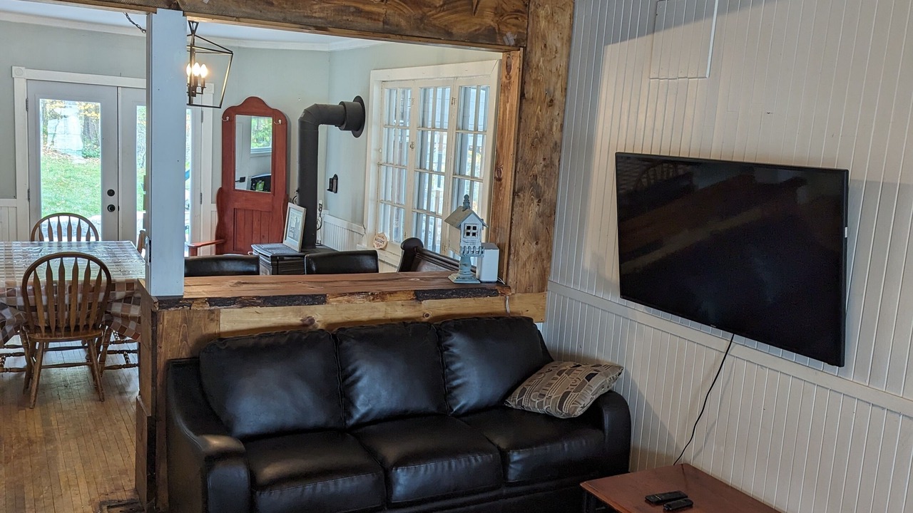 Photo of Livingroom in Trent Lakes