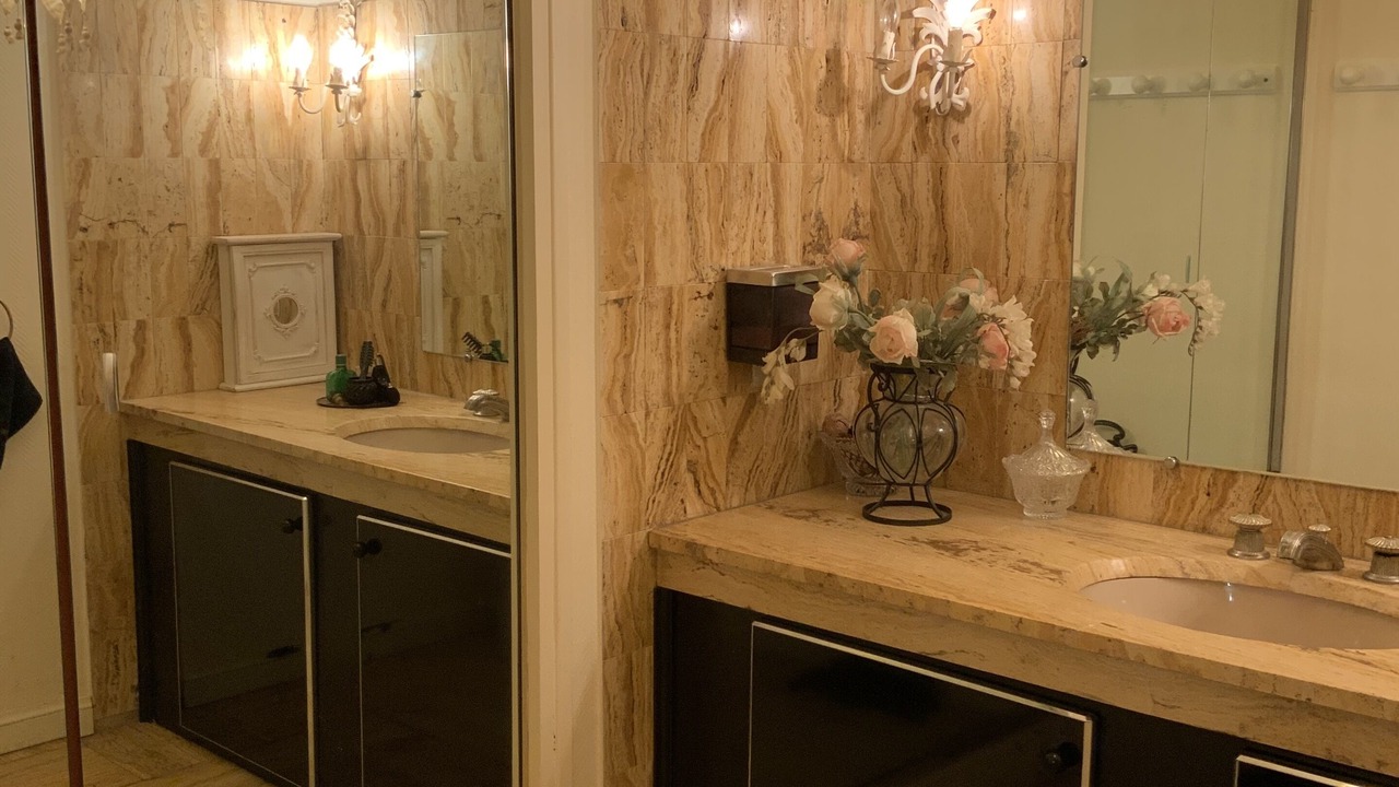 Photo of Bathroom in La Digne-d'Aval