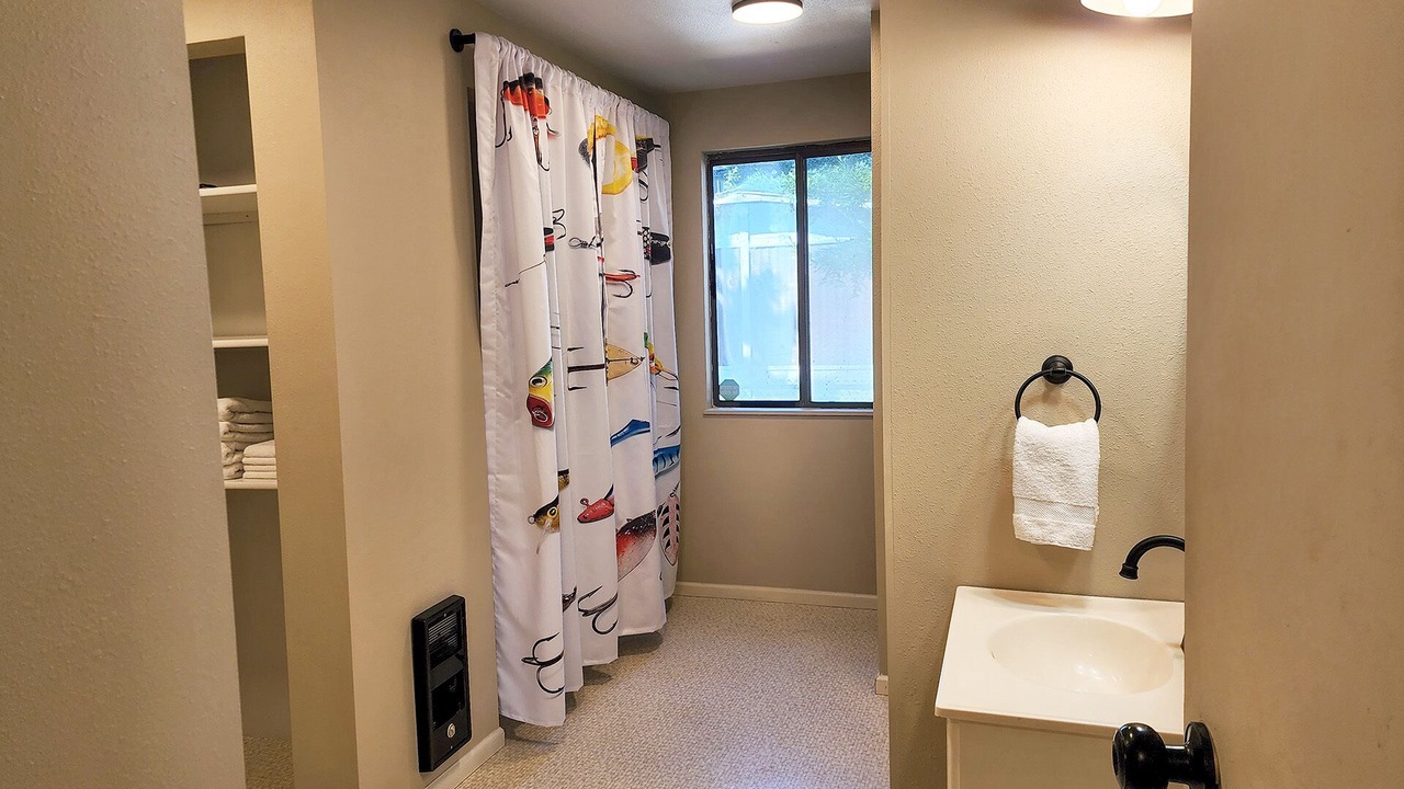 Photo of Bathroom in Waldport