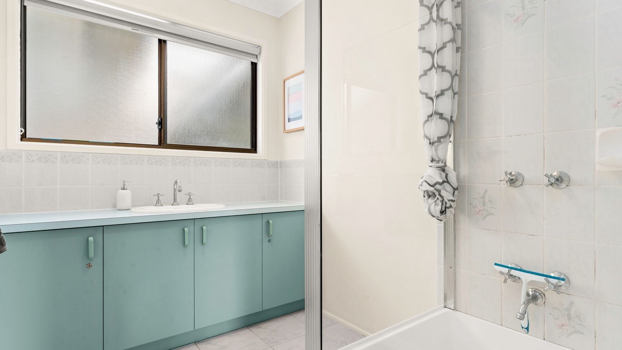 Photo of Bathroom in Sunset Strip