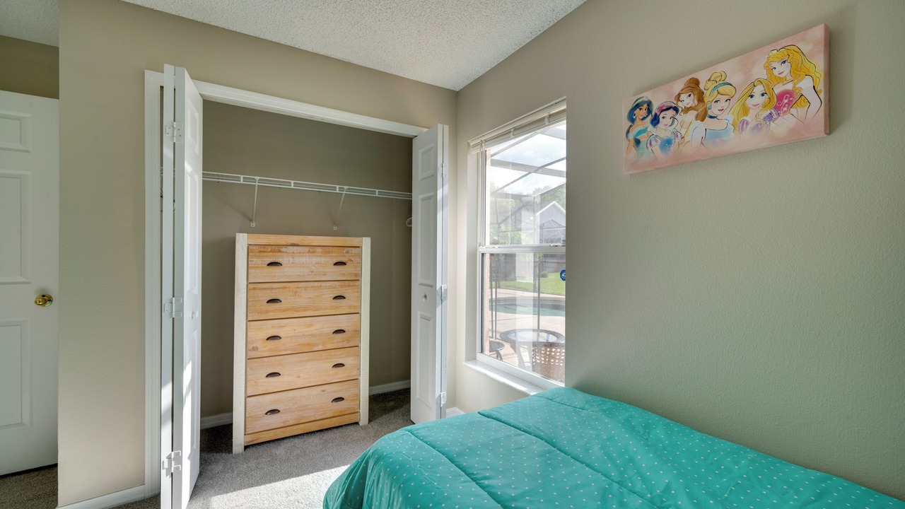 Photo of Bedroom in Seasons