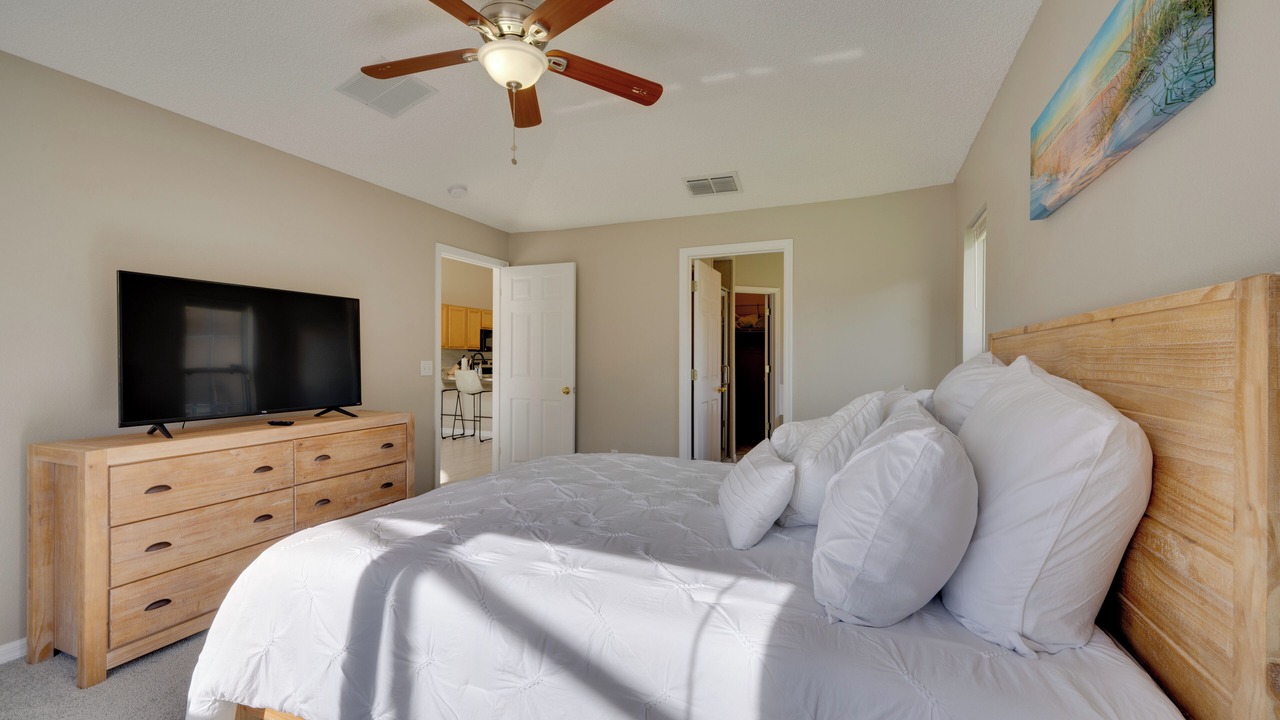 Photo of Bedroom in Seasons