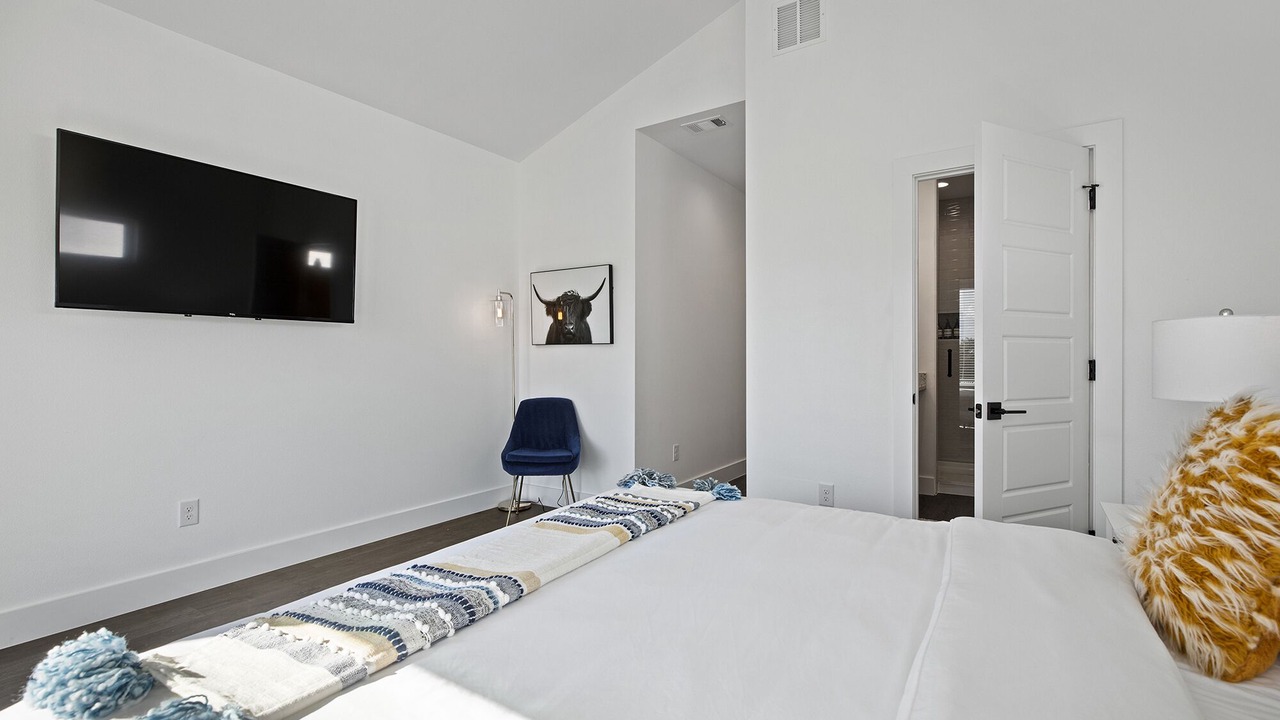 Photo of Bedroom in Highland Lake Estates