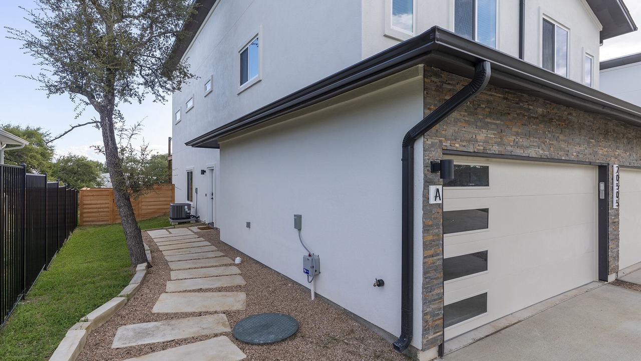 Photo of Outdoor in Highland Lake Estates