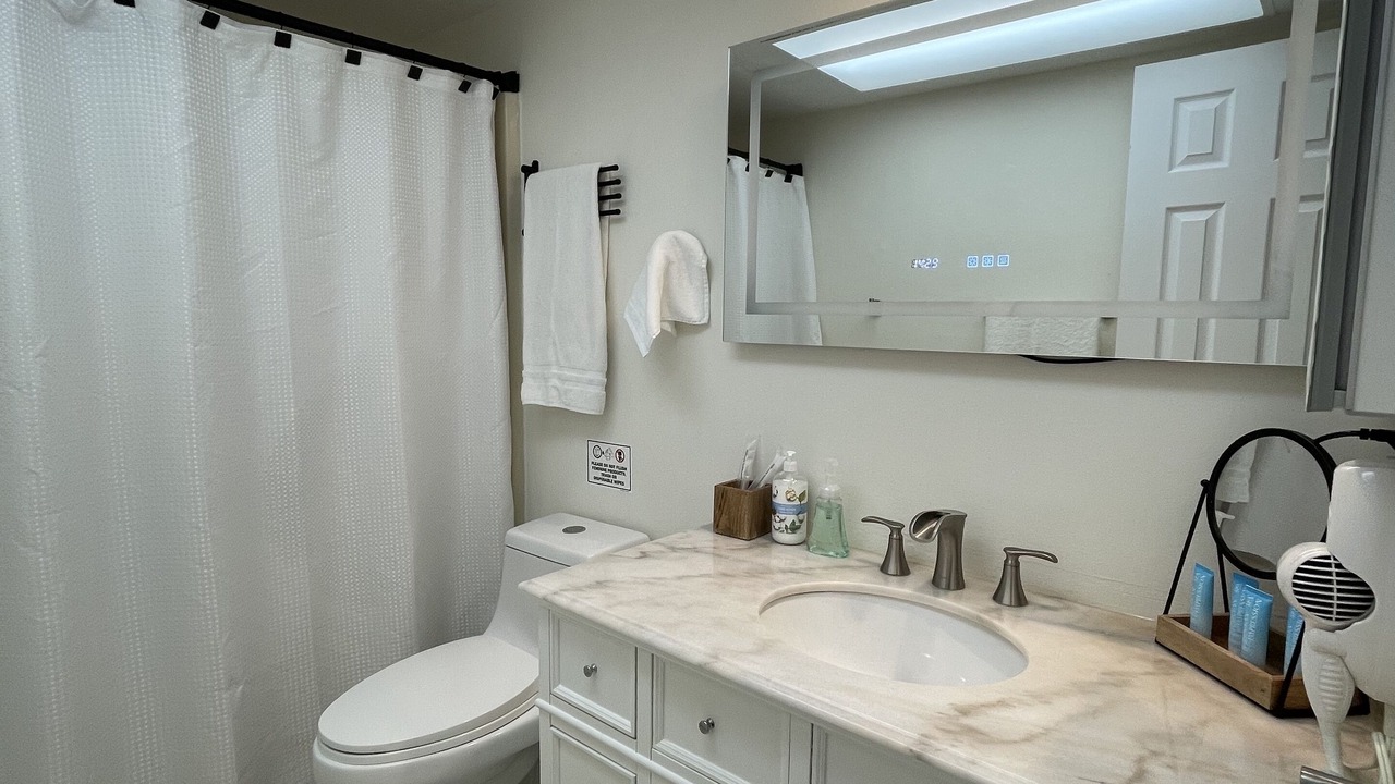 Photo of Bathroom in Oakland Hills