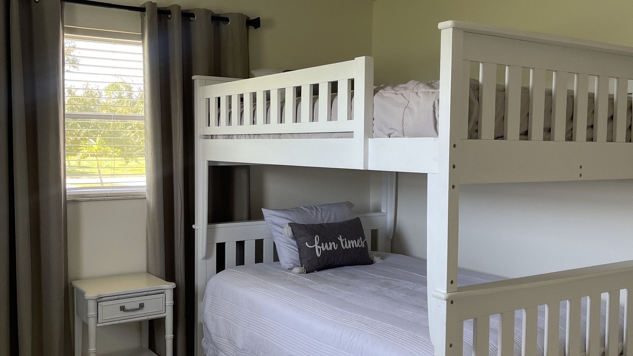 Photo of Bedroom in Oakland Hills