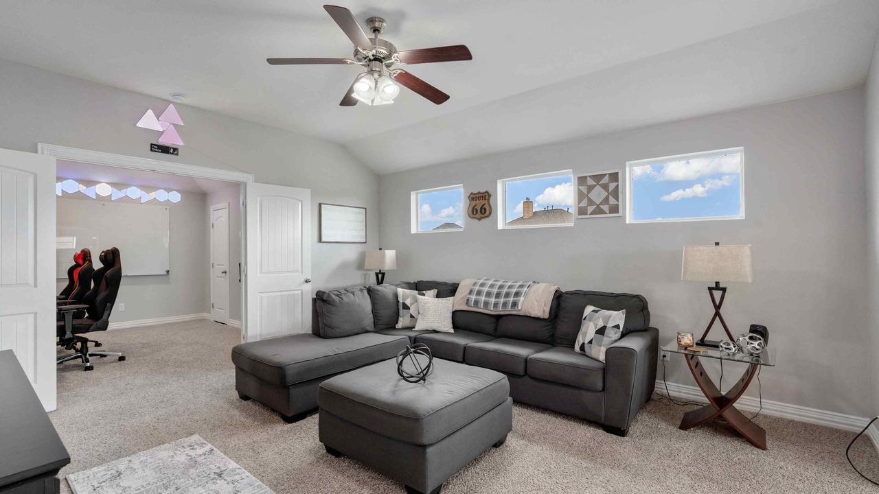 Photo of Livingroom in Pflugerville