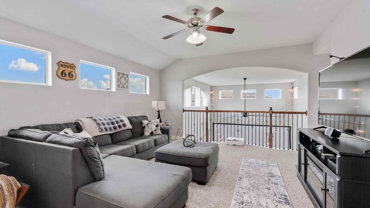Photo of Livingroom in Pflugerville