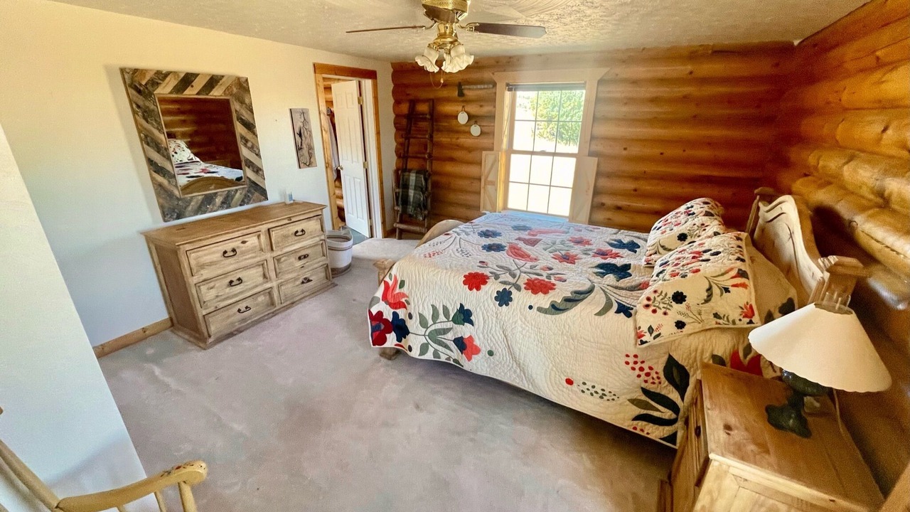Photo of Bedroom in Lander