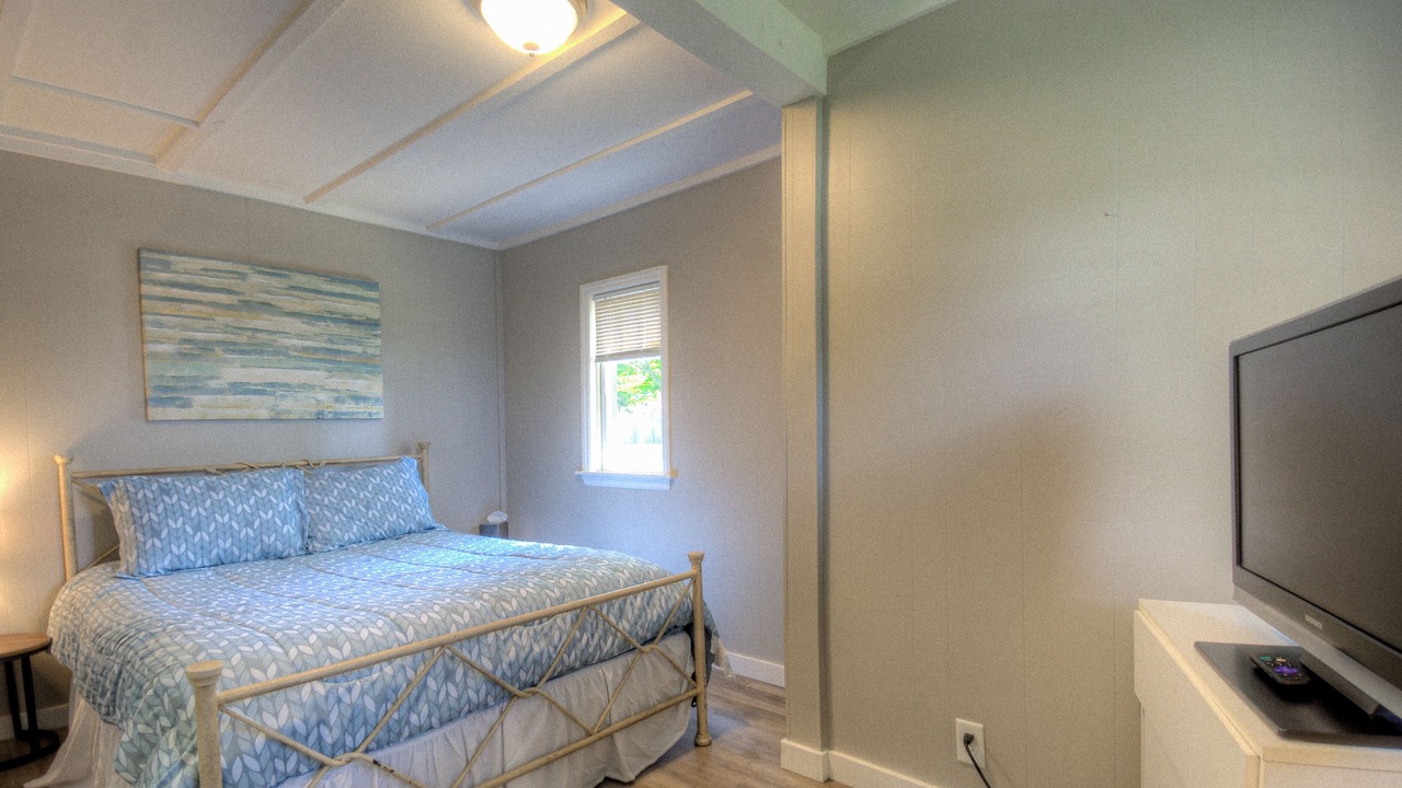 Photo of Bedroom in Macatawa