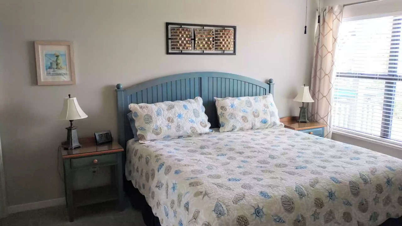 Photo of Bedroom in Oceanmarsh Subdivision
