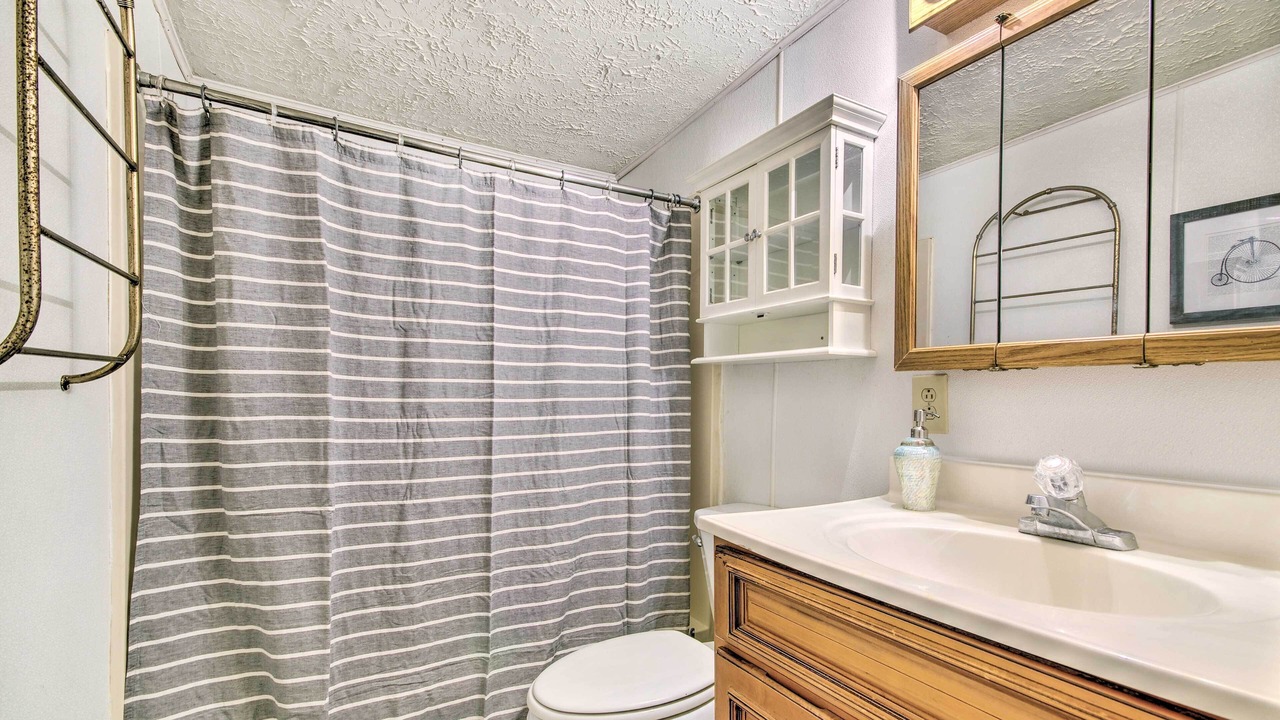 Photo of Bathroom in Hallsville