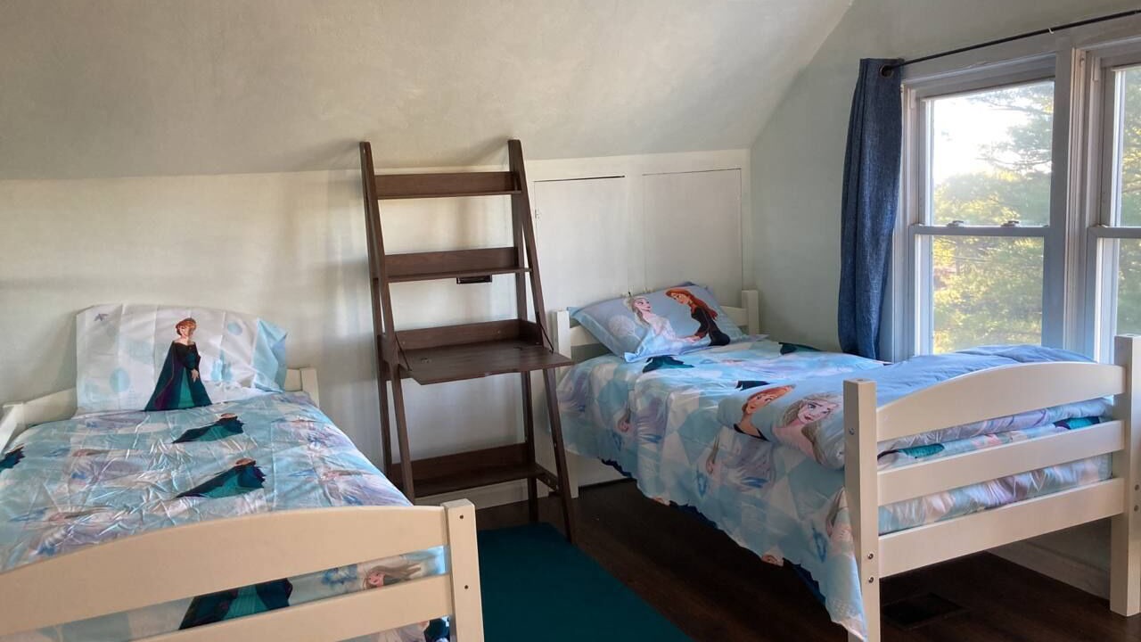 Photo of Bedroom in Rowland