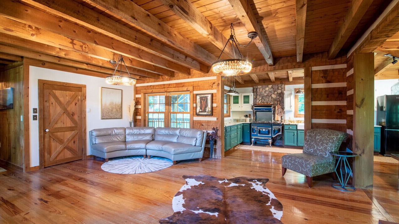 Photo of Livingroom in Seymour