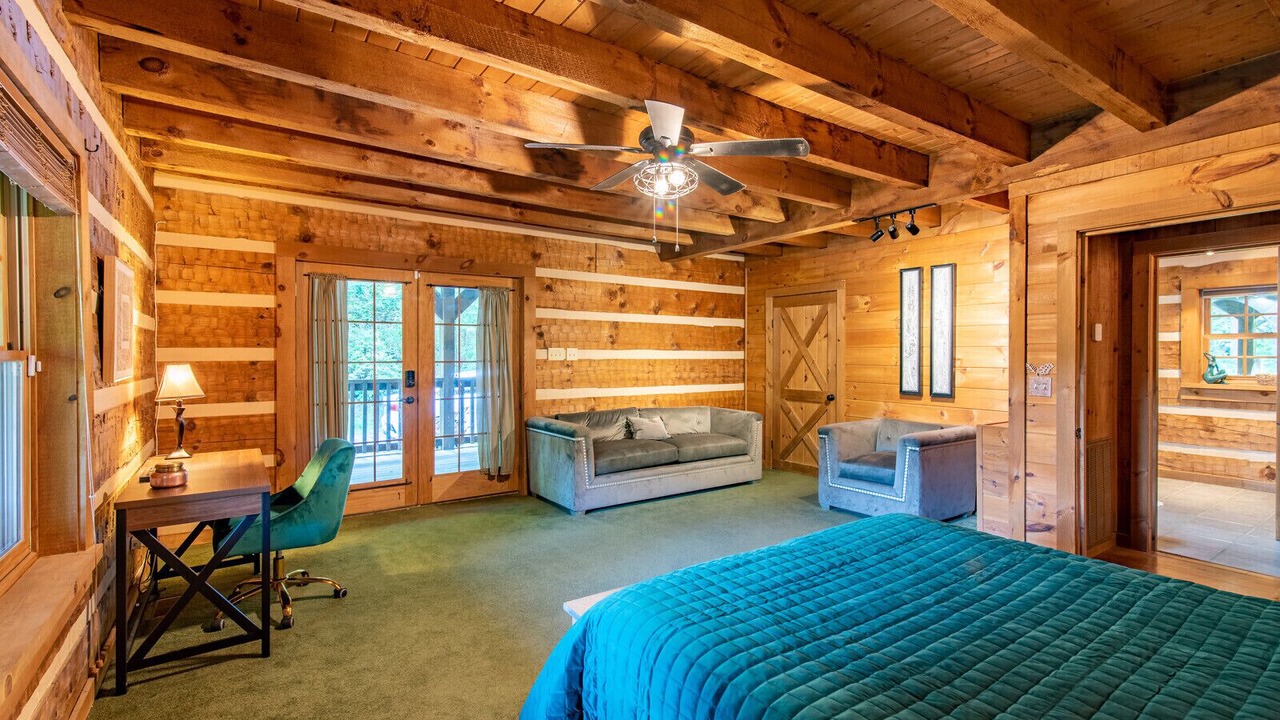 Photo of Bedroom in Seymour