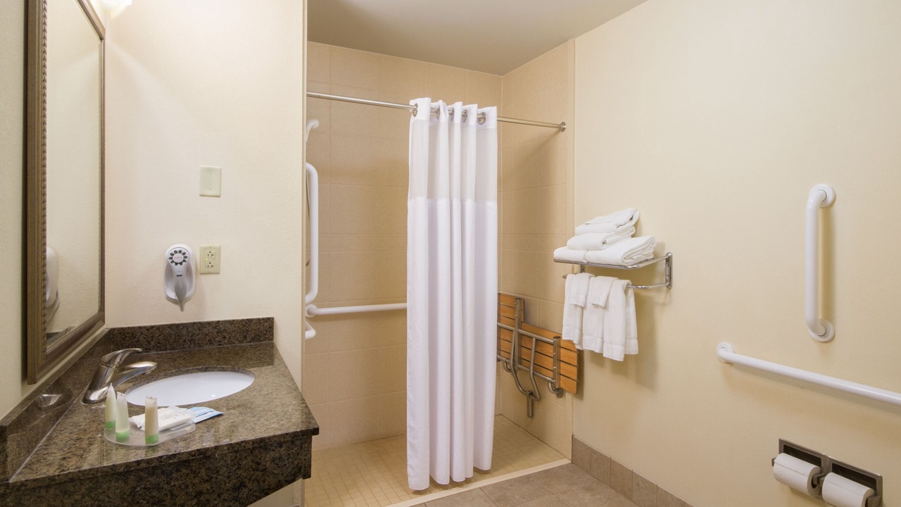 Photo of Bathroom in West Seneca