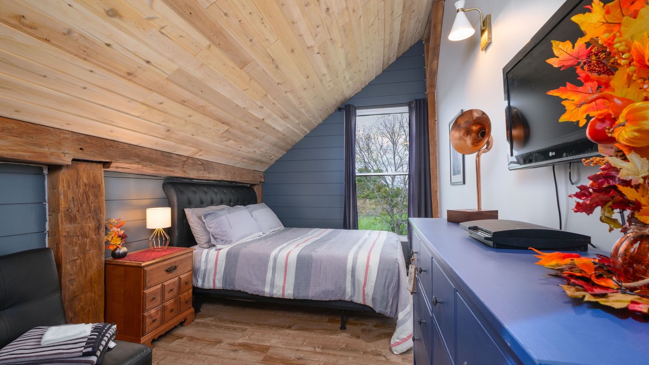 Photo of Bedroom in Adolphustown