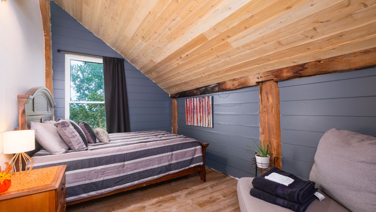 Photo of Bedroom in Adolphustown