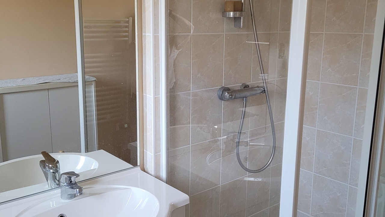 Photo of Bathroom in Ouistreham