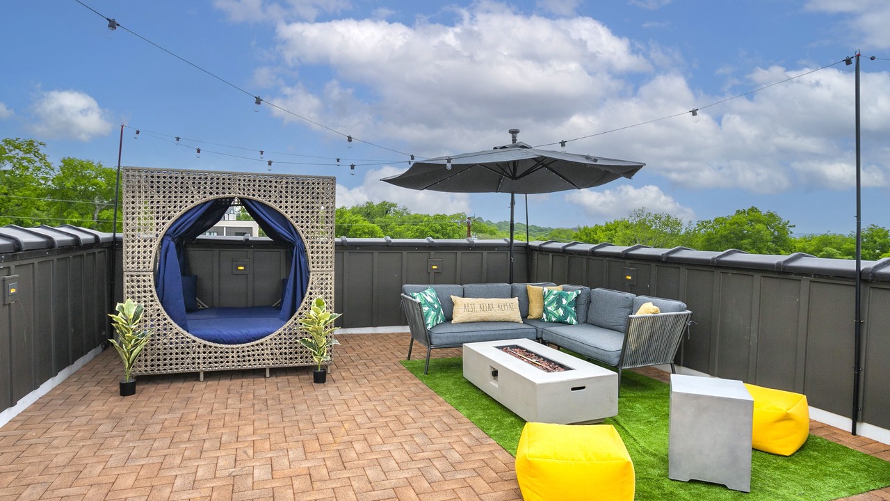 Photo of Patio Balcony in Hadley - Washington