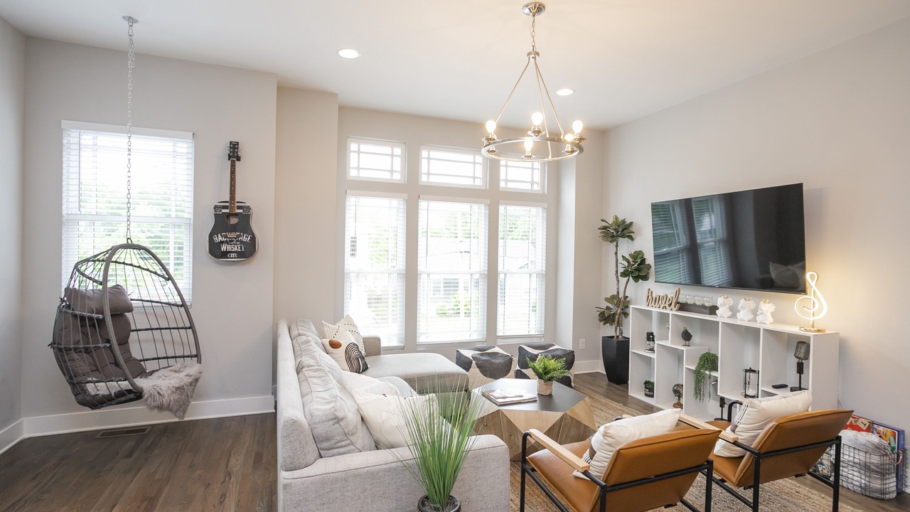 Photo of Livingroom in Hadley - Washington